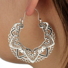 Load image into Gallery viewer, Bohemian Earrings
